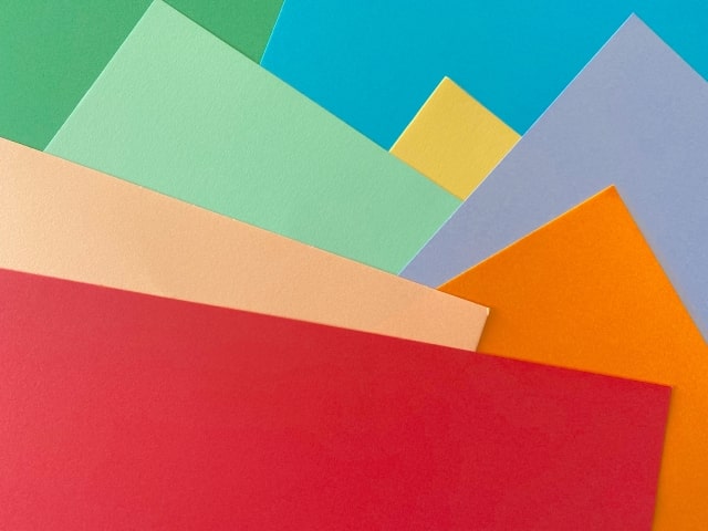 印刷の色と紙の色について
